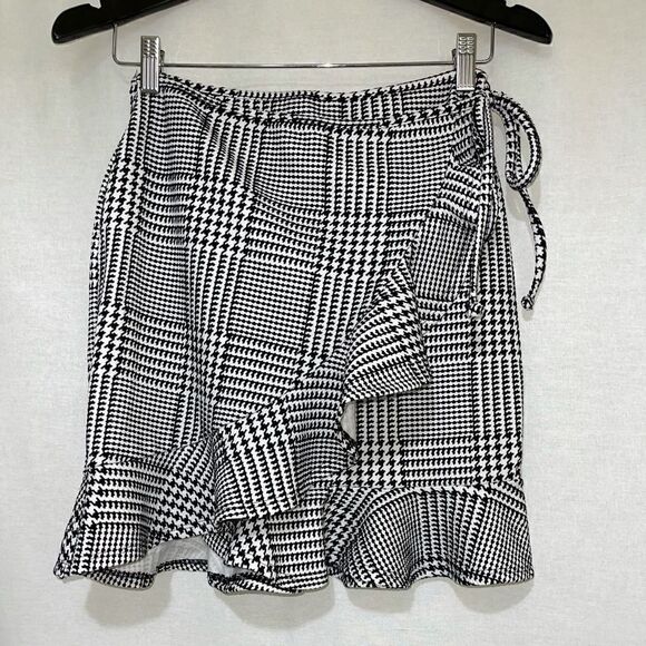 Fashion Nova Mariposa Ruffle Skirt - Black/White - Picture 10 of 11